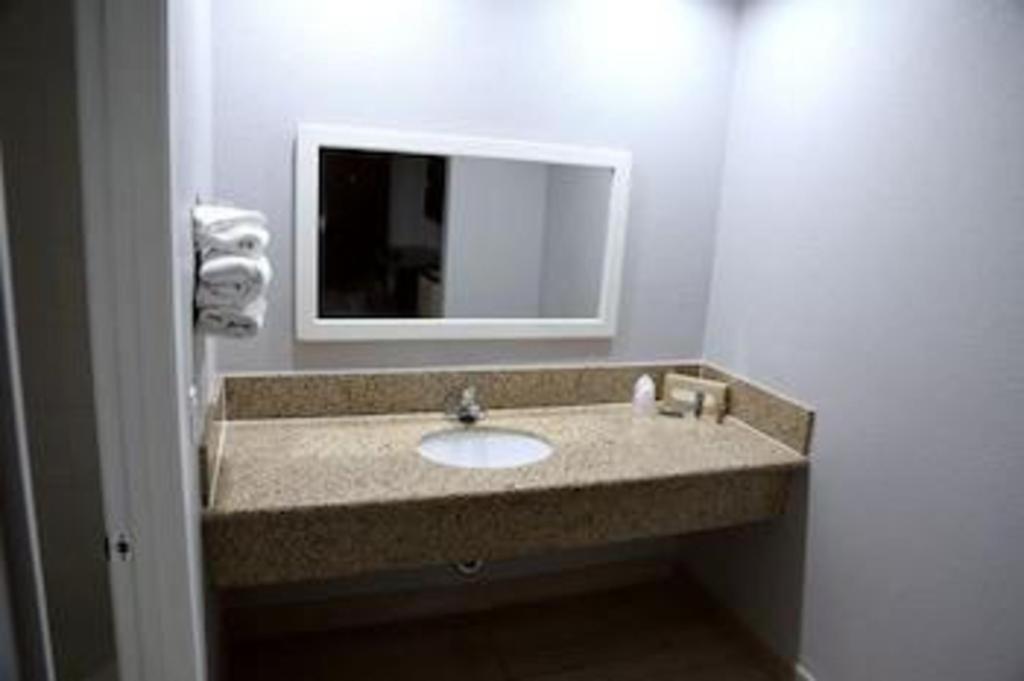 Grand Park Inn Baldwin Park Eksteriør bilde