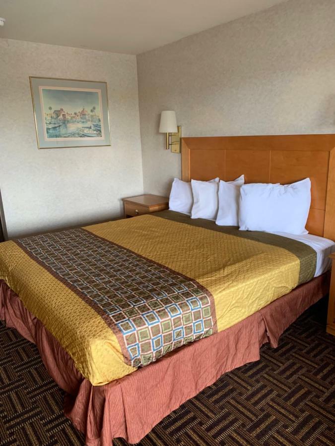 Grand Park Inn Baldwin Park Eksteriør bilde